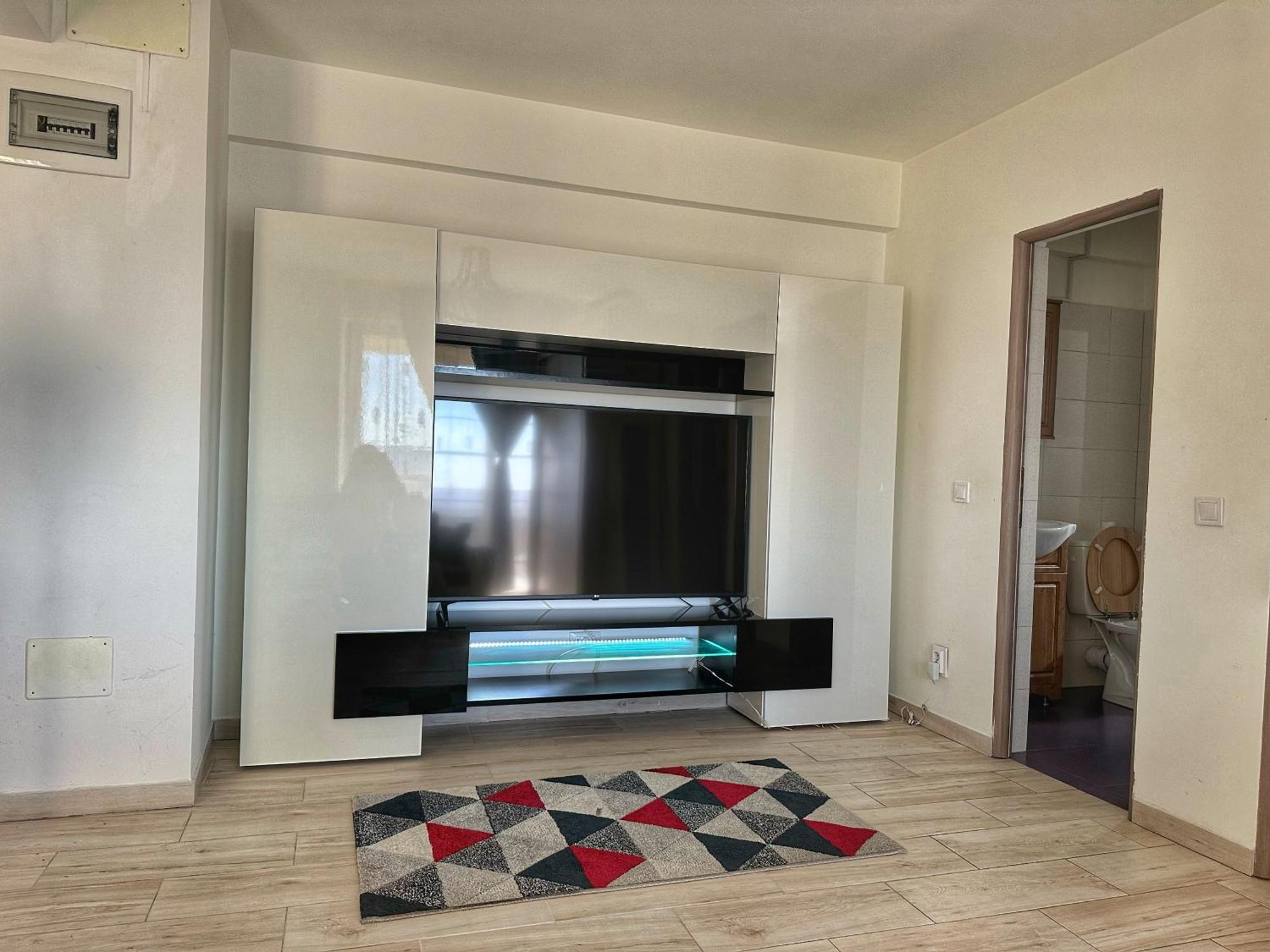 Fancy Apartament Promenada Balcon Panoramic, Parcare, Incalzire Pardoseala, Self Check In Craiova Luaran gambar