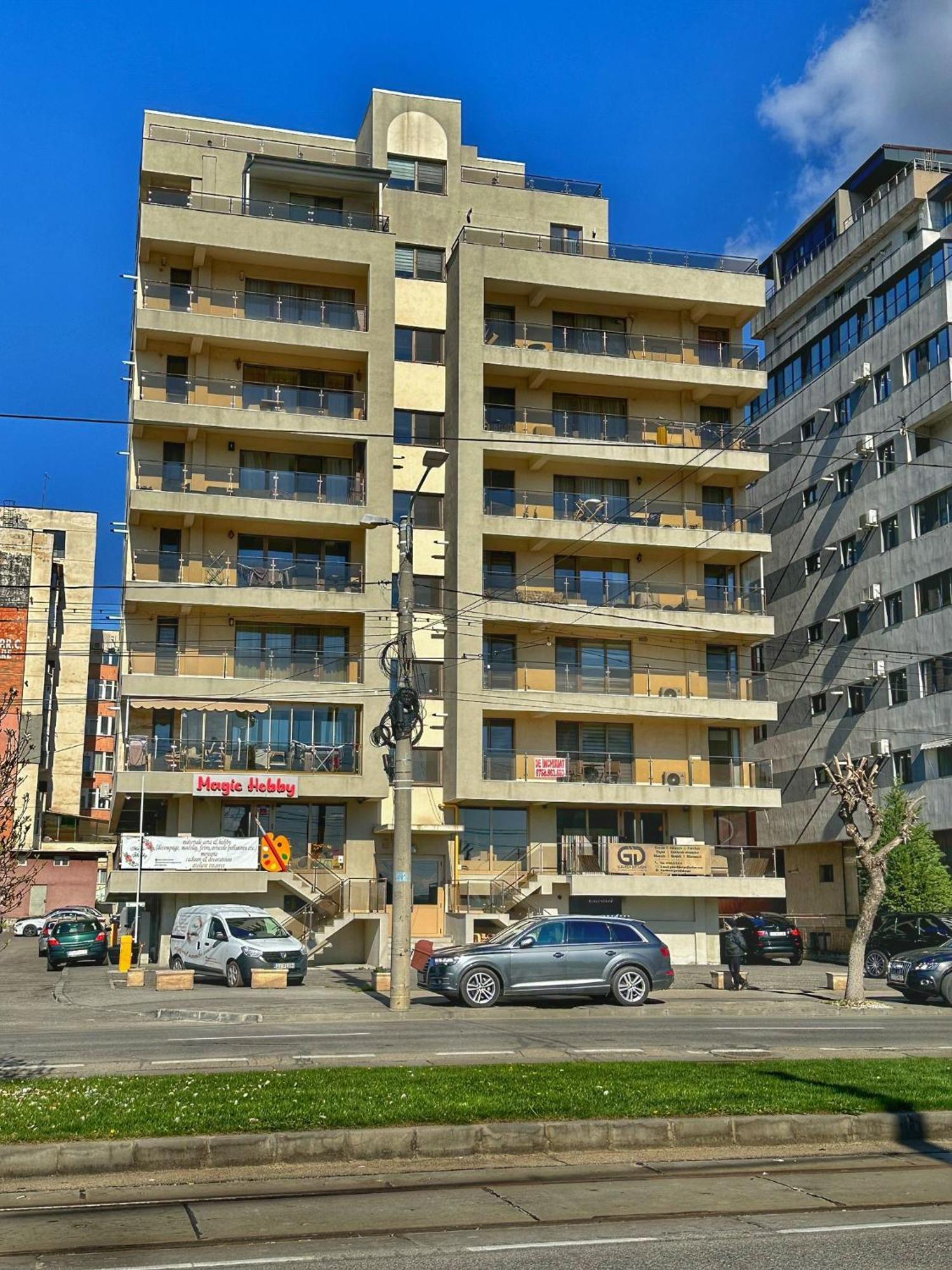 Fancy Apartament Promenada Balcon Panoramic, Parcare, Incalzire Pardoseala, Self Check In Craiova Luaran gambar